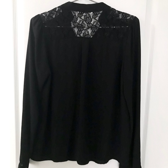 Chiffon black blouse with lace back - Picture 4 of 8